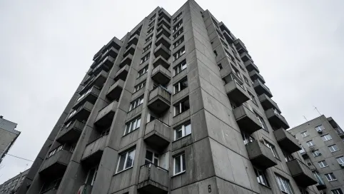 ile waży blok mieszkalny