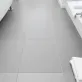 Szare płytki podłogowe do łazienki