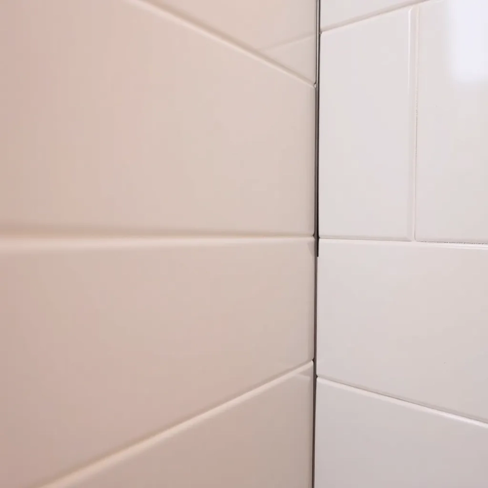 Listwy samoprzylepne do łazienki