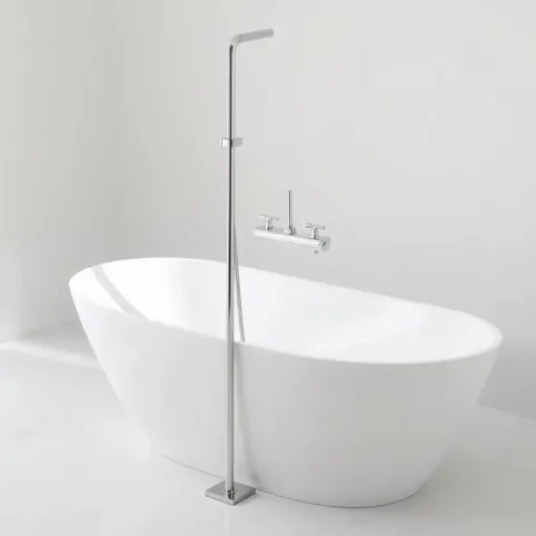 Bateria wannowa stojąca z prysznicem