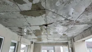 dach bloku mieszkalnego