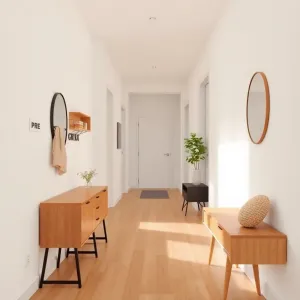 Długi wąski przedpokój w bloku