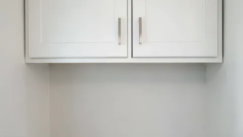 Ile odsunąć szafki kuchenne od ściany