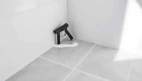 Jak uszczelnić kabinę prysznicową bez brodzika