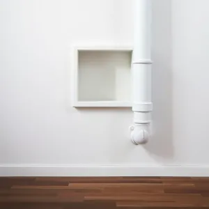 Jak zamaskować rury w pokoju