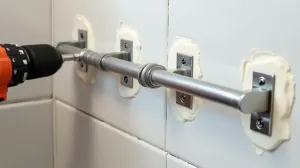 Jak zamontować drążek prysznicowy