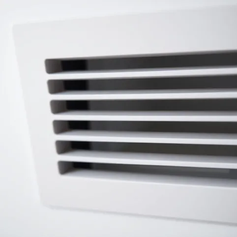 Jaka kratka wentylacyjna do łazienki w bloku