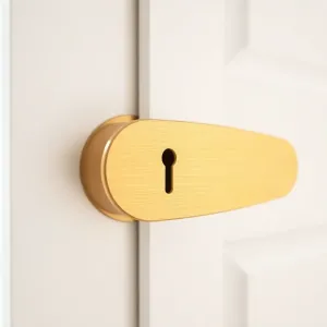 Klamka na klucz do drzwi pokojowych