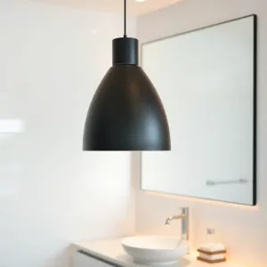 Lampa wisząca czarna do łazienki