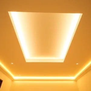 Ledy na suficie w pokoju