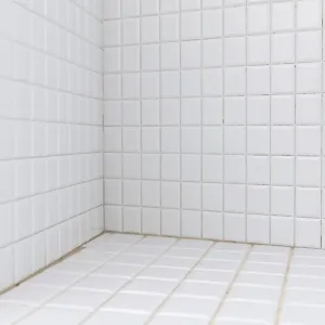 Małe płytki do łazienki