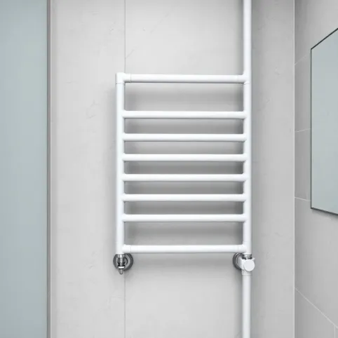 Montaż grzejnika łazienkowego w bloku