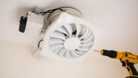 Montaż wentylatora łazienkowego cena