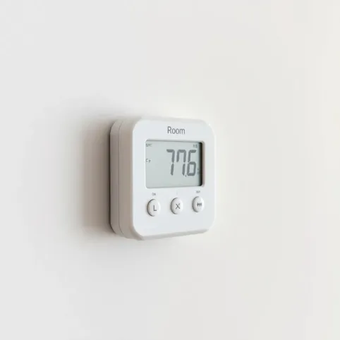 Na jakiej wysokości termometr pokojowy