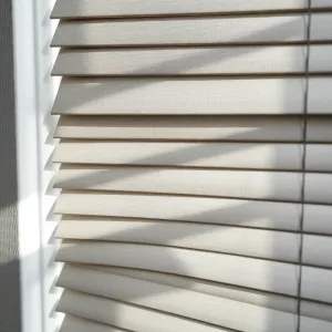 Nowoczesne rolety do łazienki