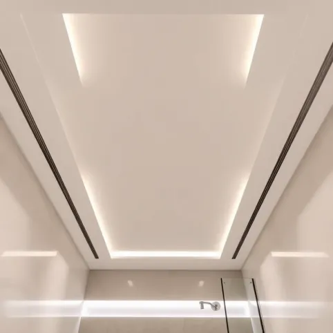 Nowoczesne sufity w łazienkach