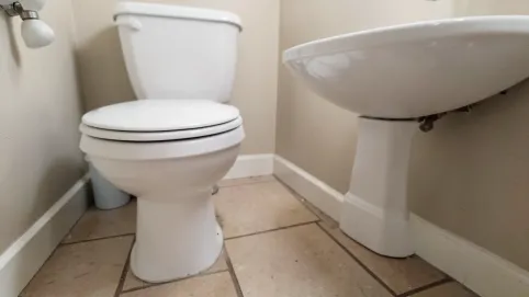 odległość wc od umywalki