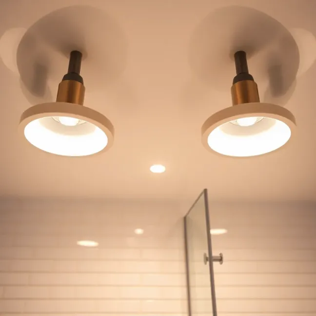 Oświetlenie sufitowe do łazienki LED