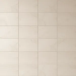 Płytki w salonie na ścianie