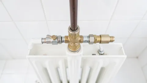 Podłączenie grzejnika łazienkowego od góry