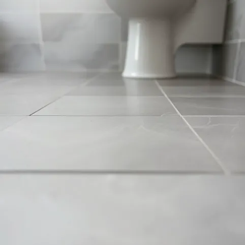 Szare płytki do łazienki podłoga